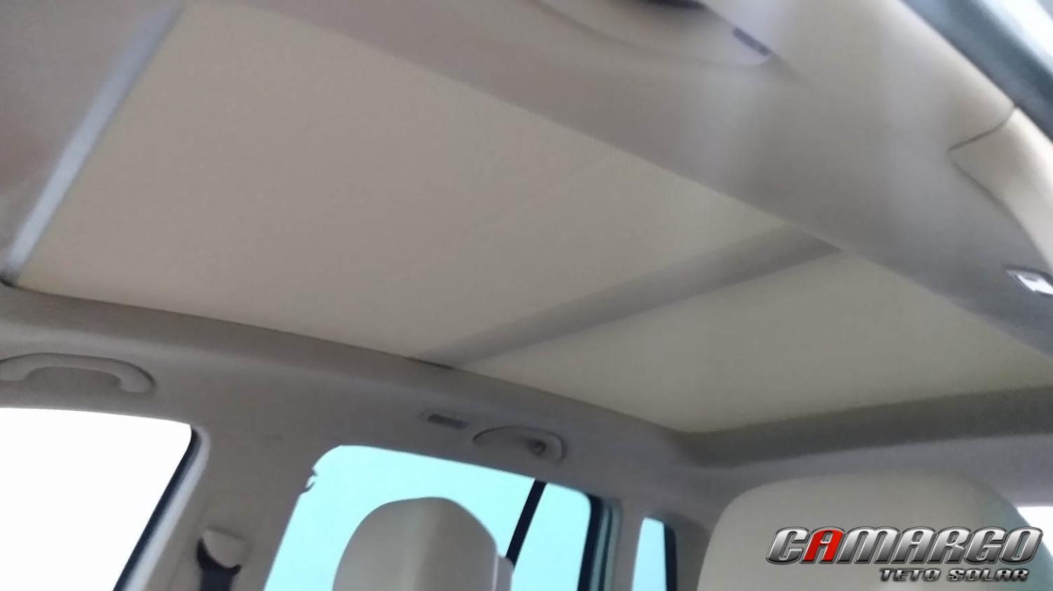 Manutenção de teto solar automotivo