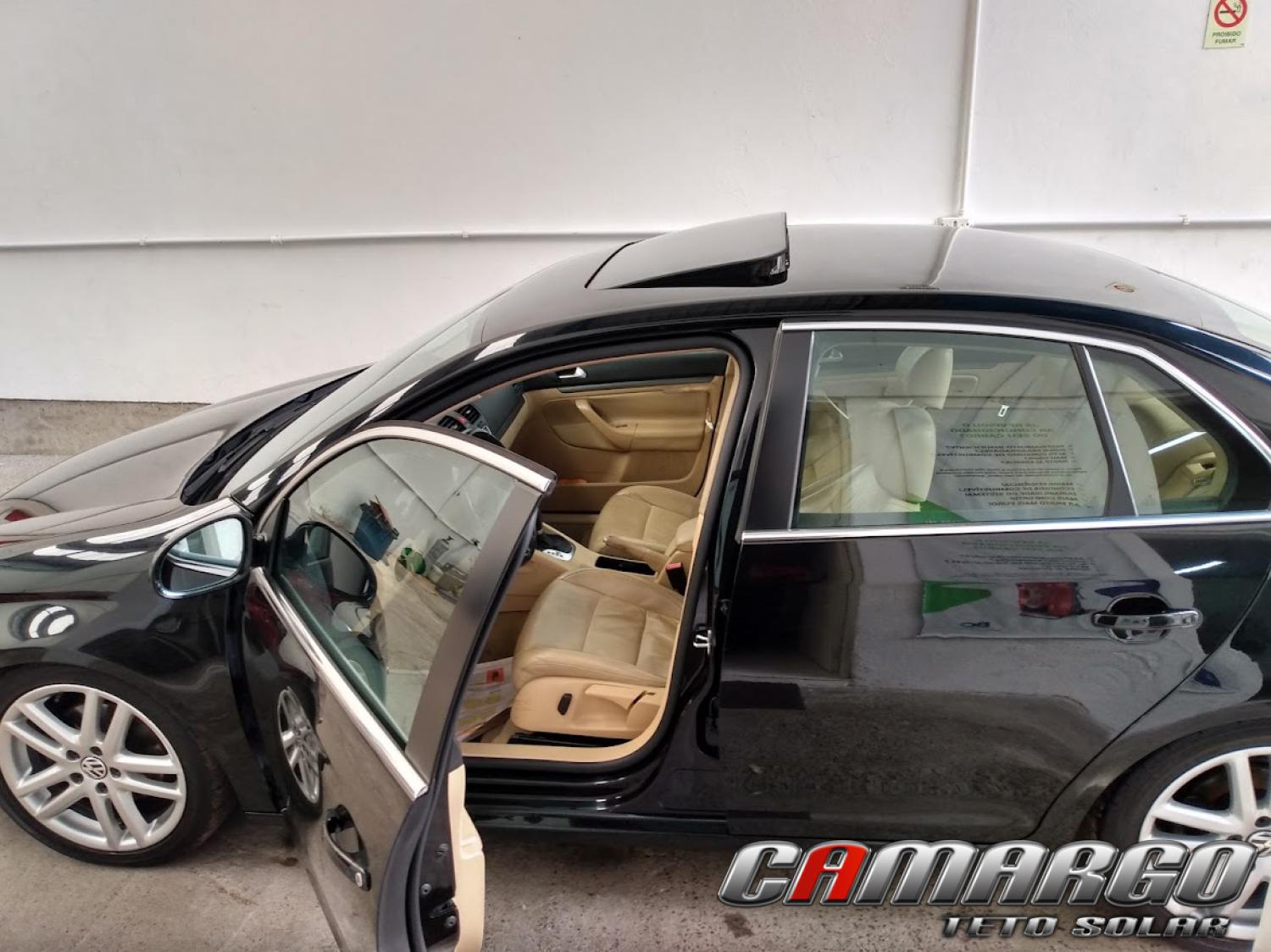 Manutenção de teto solar automotivo